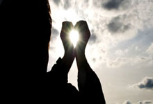 乐天堂官方网站：[NBA]唐斯假投真突 长驱直入单手劈扣.